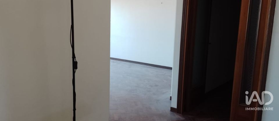Appartamento 9 locali di 185 m² a Fabriano (60044)