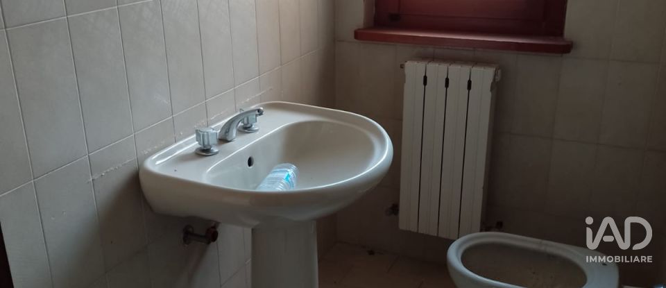 Appartamento 9 locali di 185 m² a Fabriano (60044)