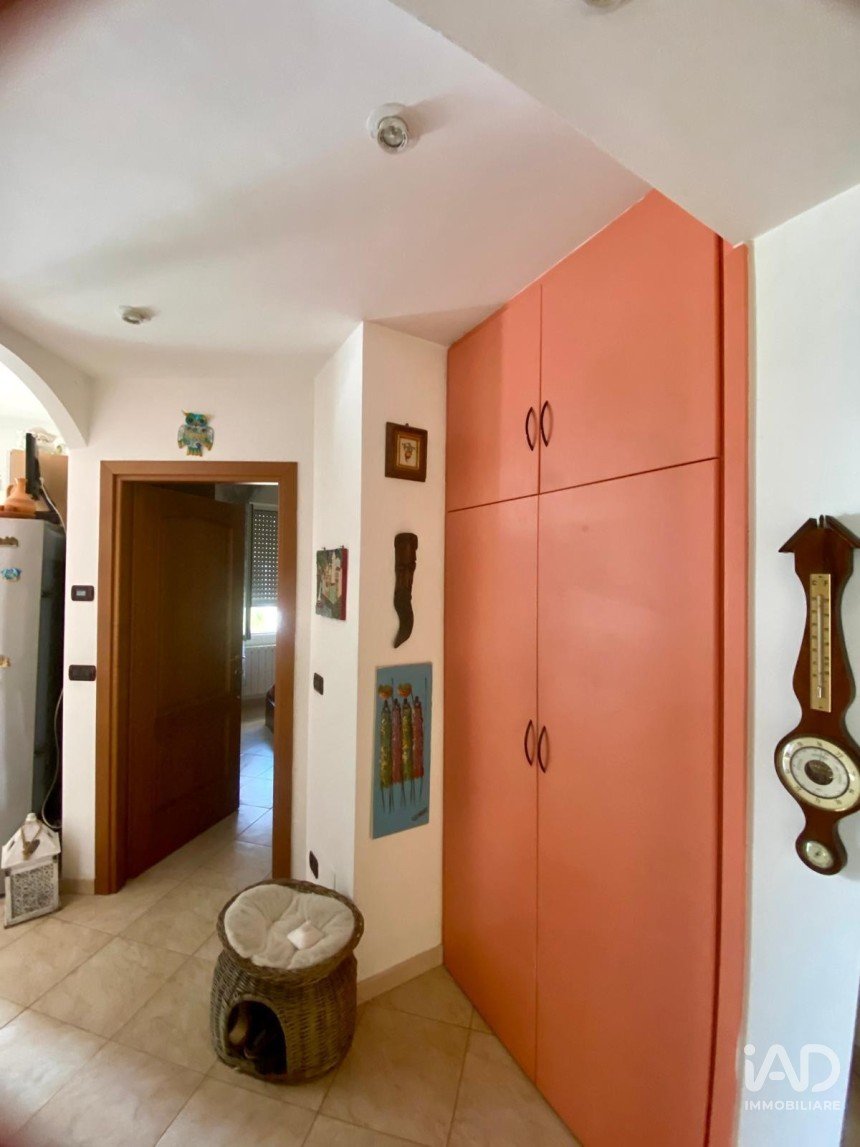 Trilocale di 60 m² a Sanremo (18038)