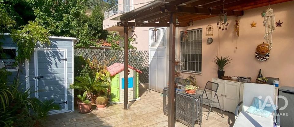 Trilocale di 60 m² a Sanremo (18038)