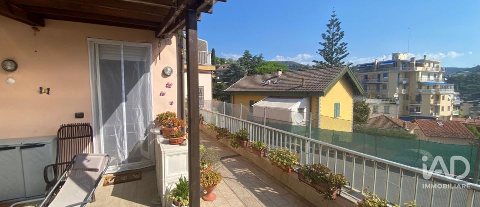 Trilocale di 60 m² a Sanremo (18038)