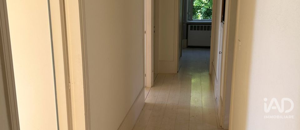 Casale 6 locali di 420 m² in Verona (37142)