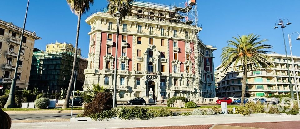 Appartamento 6 locali di 110 m² a Genova (16146)