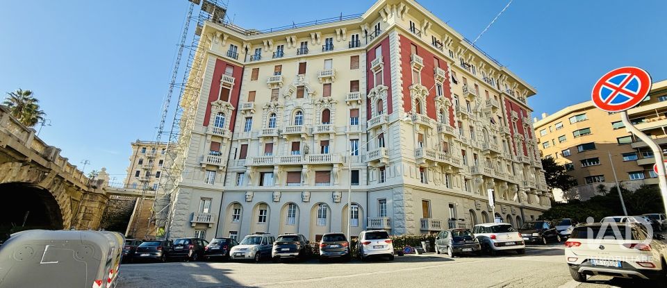Appartamento 6 locali di 110 m² a Genova (16146)